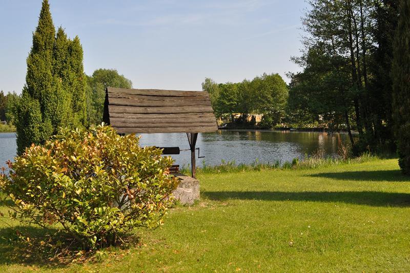 Ferienpark Tannenbruchsee Neustadt am Rübenberge Esterno foto